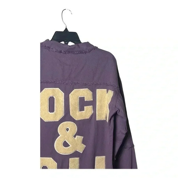 0636. J.NNA JEAN‎ JACKET LAVENDER IN COLOR WITH “ROCK AND ROLL” LETTER JACKET - Picture 9 of 11